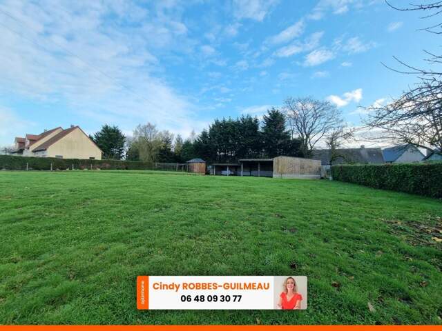 Terrain à bâtir à vendre de 1 360m² à VIRE-NORMANDIE — photo du bien