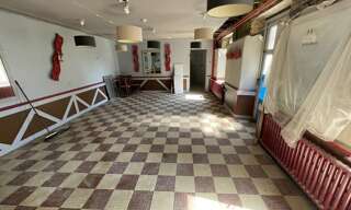 Immeuble  300 m² à vendre à Pluméliau-Bieuzy (56930)