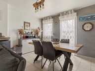 HONFLEUR - MAISON FAMILIALE - 5 PIECES - 4 CHAMBRES DONT UNE SUITE DE PLAIN PIED - JARDIN DE 450 M2 - GARAGE ET PARKING — photo 2