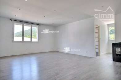 Appartement 3 pièces 843 €