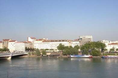 Appartement 3 pièces 1220 €