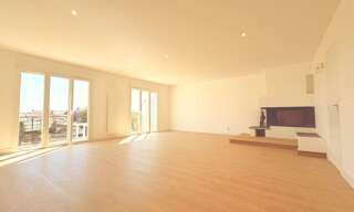 Maison 9 Pièces 200 m² à louer à Saint-Denis-de-l'Hôtel (45550)
