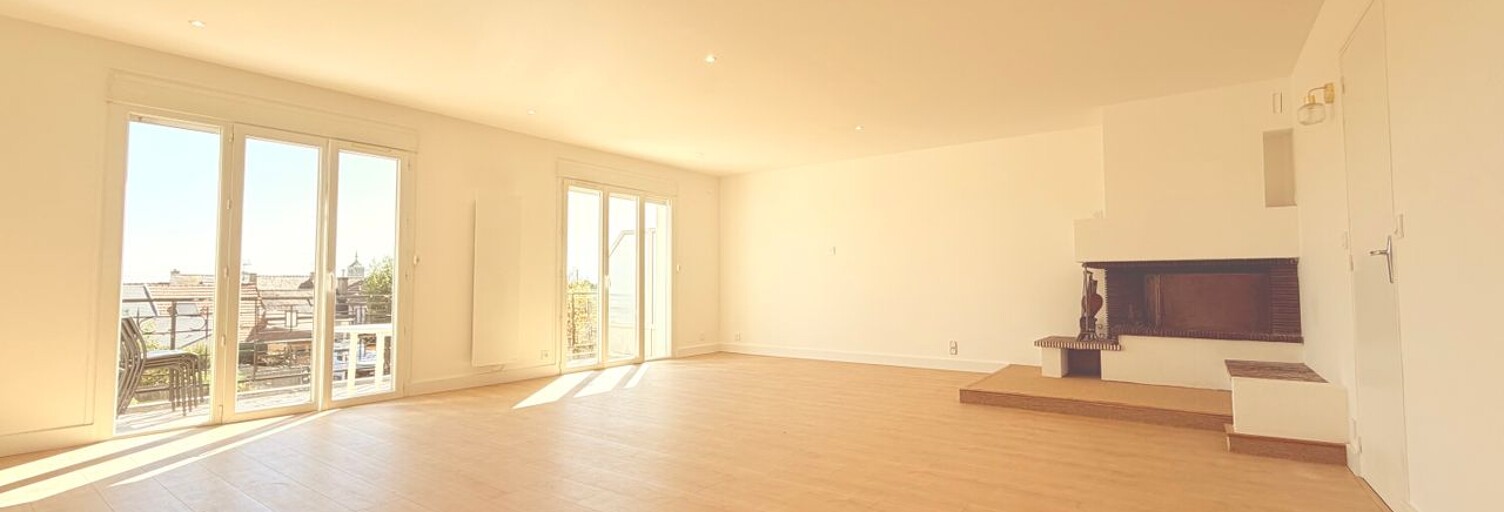 Maison 9 Pièces 200 m² à louer à Saint-Denis-de-l'Hôtel (45550)