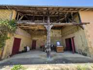 À vendre, proche Trie-sur-Baïse (Hautes-Pyrénées): maison gasconne avec grange, terrasse, porcherie, hangar, mare et terrain de 10 000 m² (1ha) offrant une vue sur les montagnes et la campagne. Situation calme et rurale — photo 3