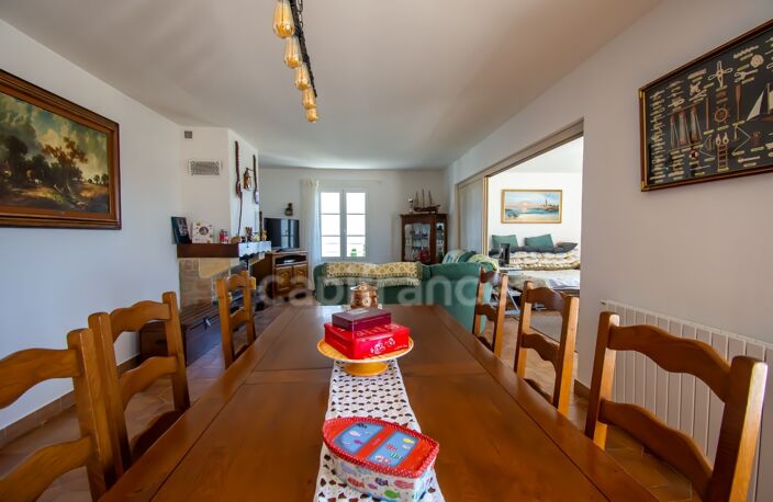 VAUX-SUR-MER – MAISON 160 M² AVEC PISCINE, À PROXIMITÉ DE PONTAILLAC — photo 4