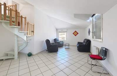 Appartement à vendre 4 pièces  (07) - Superficie 76 m2 loi Carrez - Ascenseur — photo du bien