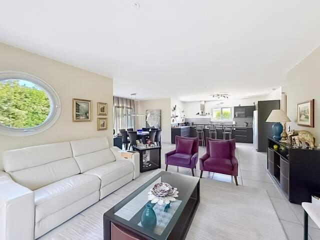 Belle villa familiale 200m2 4 chambres à CHENS SUR LEMAN (74) — photo du bien