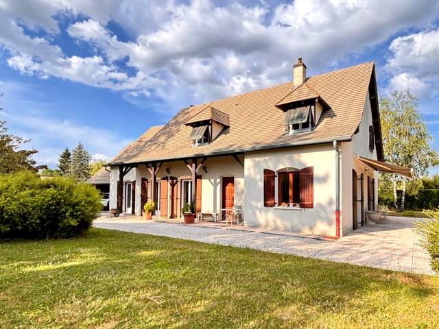 Maison à vendre 7 pièces DRACY LE FORT (71) — photo du bien