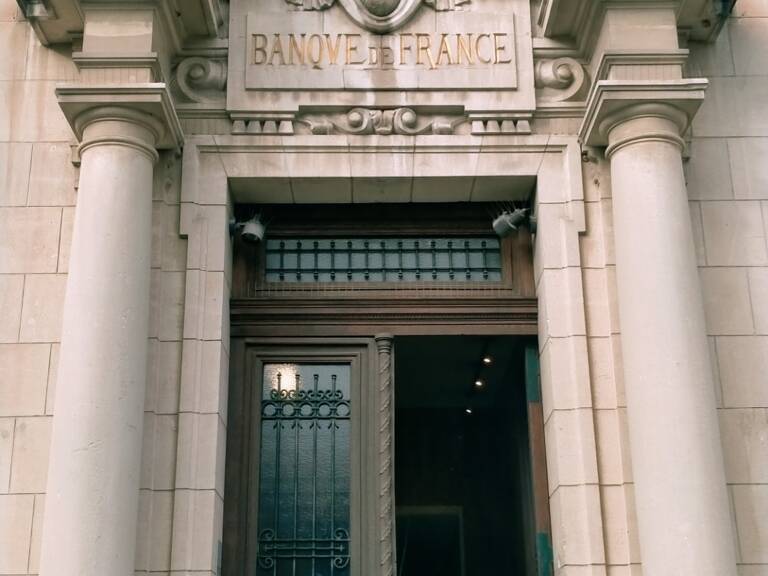 BUREAU  DE PRESTIGE À LOUER 55m2 – ANCIENNE BANQUE DE FRANCE DRAGUIGNAN (83) — photo 1
