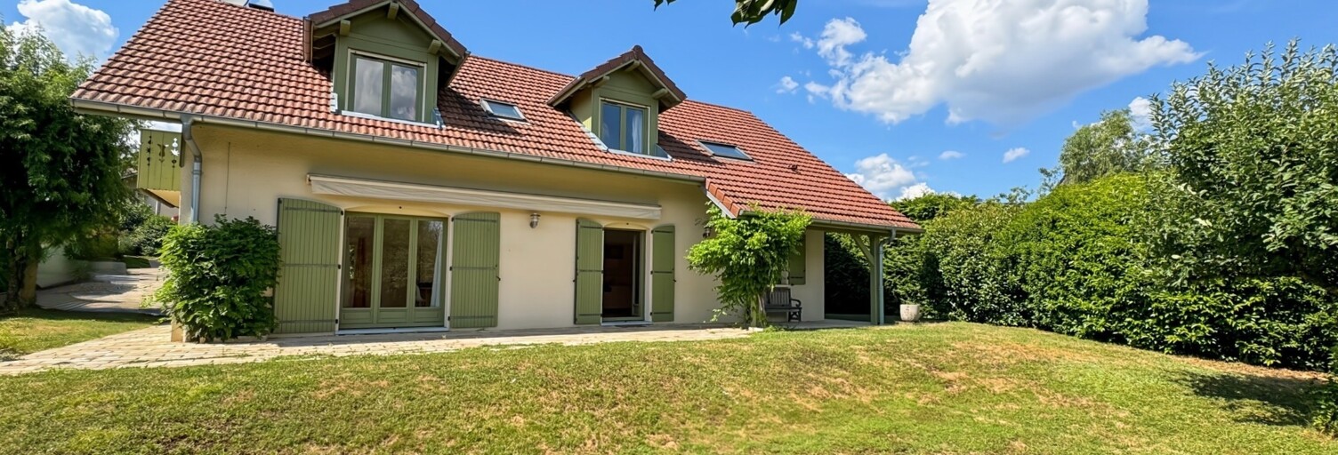 Maison 7 Pièces 192 m² à vendre à Cessy (01170)