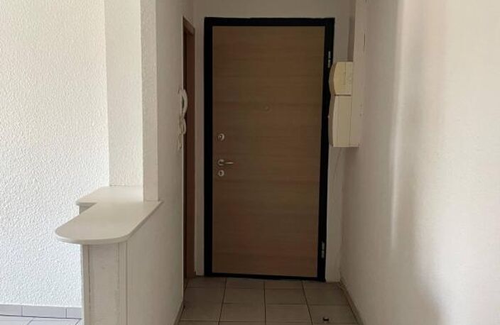 Location - Appartement T3 - 68m2 - Metz — photo 2