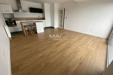 Appartement 3 pièces 945 €