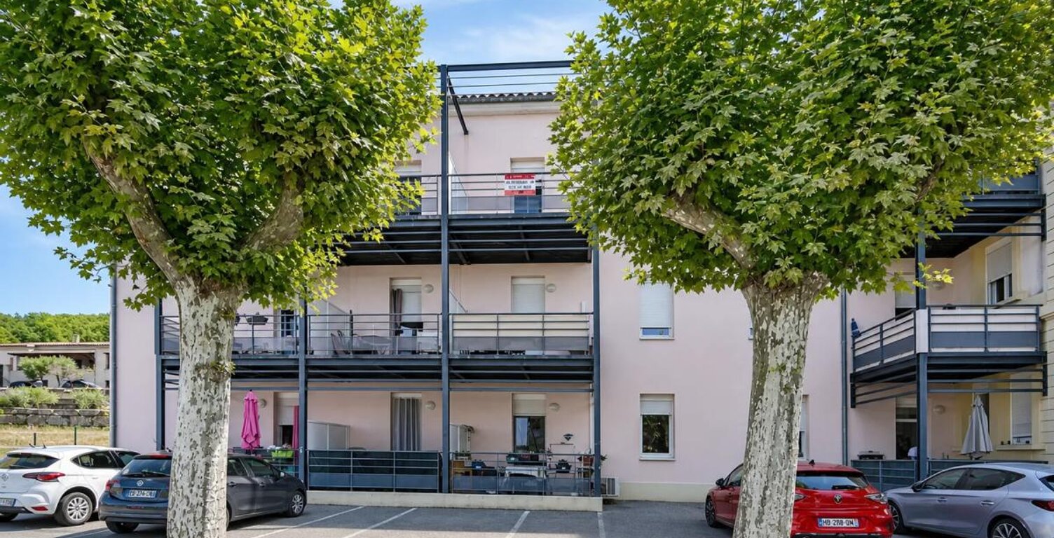 Appartement de 5 pièces de 98 m² à Ruoms — photo 1