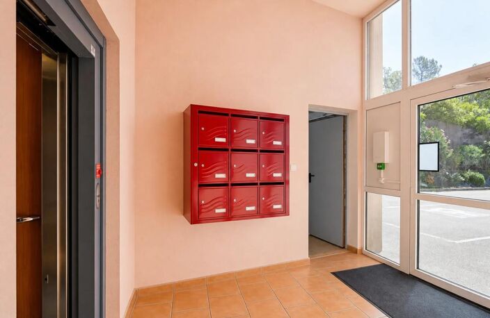 Appartement de 5 pièces de 98 m² à Ruoms — photo 3