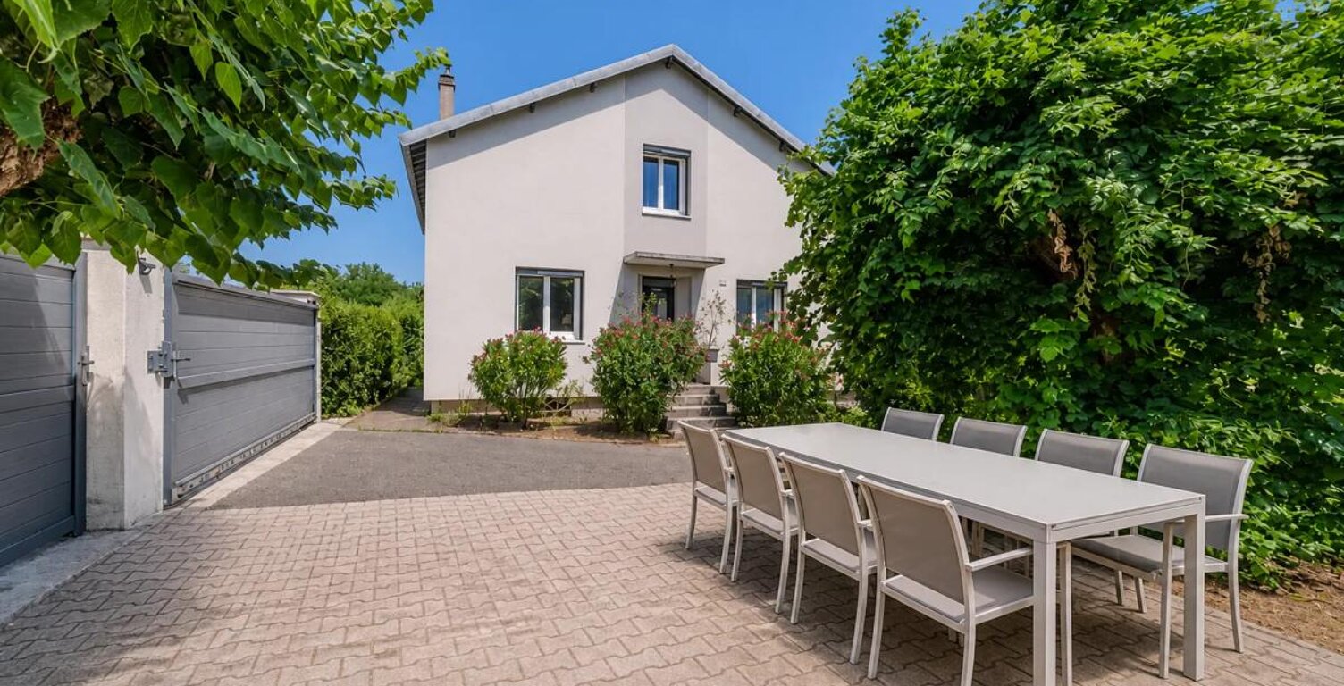 69400 - ARNAS - Maison familiale de 133 m² avec terrain — photo 1