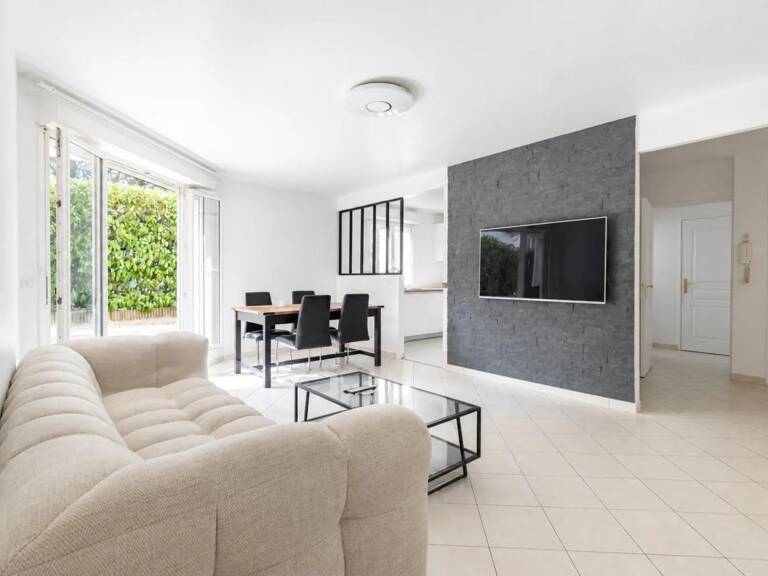 Bel appartement 4 pièces avec jardin, cave et parking — photo 1