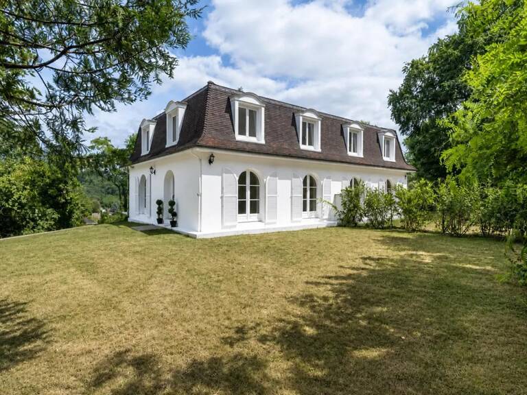 Maison de 10 pièces de 248 m² à Pontoise — photo 1