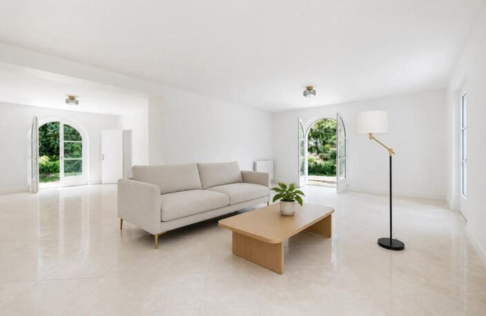Maison de 10 pièces de 248 m² à Pontoise — photo 3