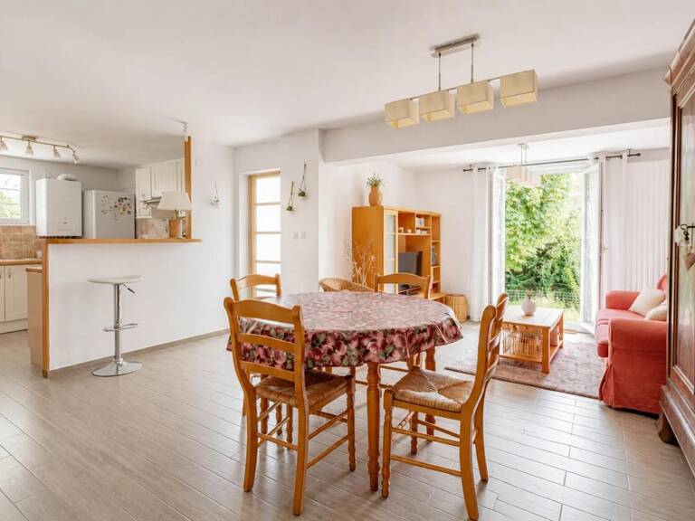 Appartement de 4 pièces de 88 m² situé à Fosses — photo 1
