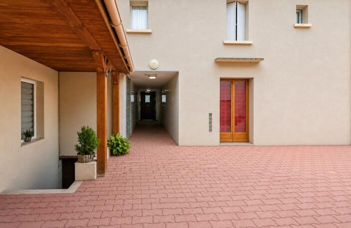 Immeuble de 14 pièces de 350 m² à Beaulieu-sur-Loire — photo 3