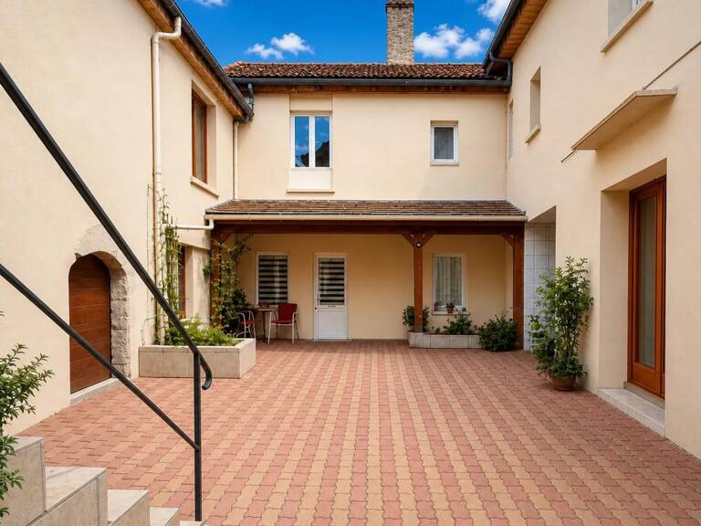 Immeuble de 14 pièces de 350 m² à Beaulieu-sur-Loire — photo 1