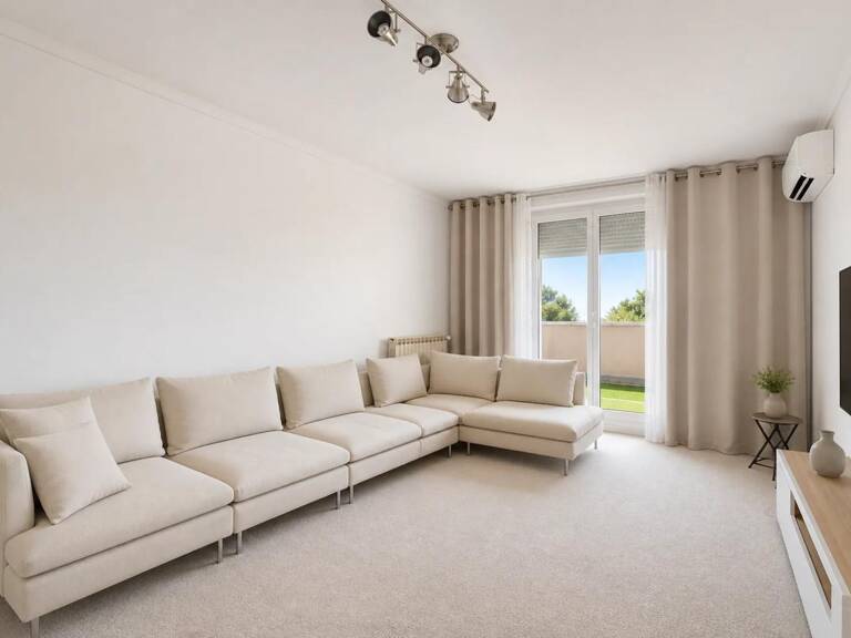 Appartement T3 de 72 m² situé à Les Angles — photo 1
