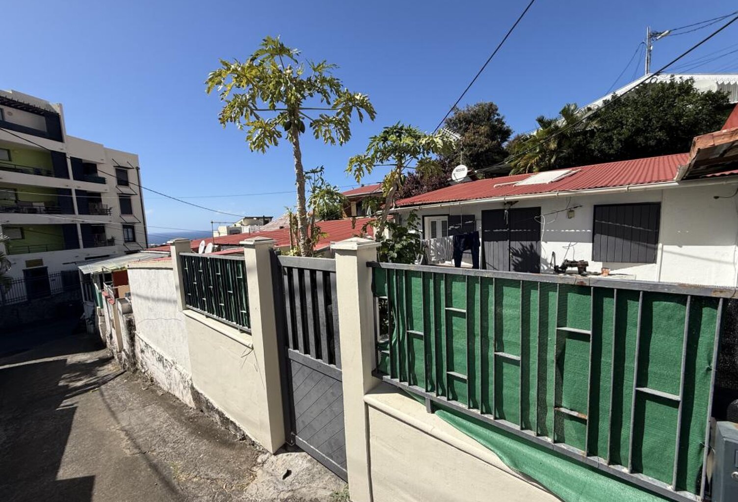 Maison de type T3 en vente à Saint-Denis secteur Bellepierr — photo 1