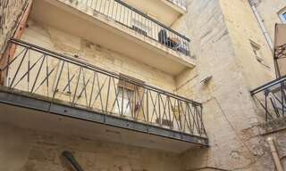 Immeuble  365 m² à vendre à Beaucaire (30300)