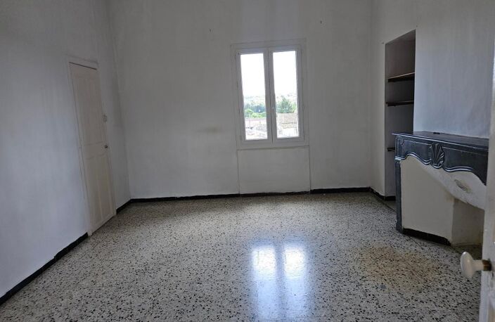 À Vendre - Ensemble immobilier de 690m² à rénover — photo 3