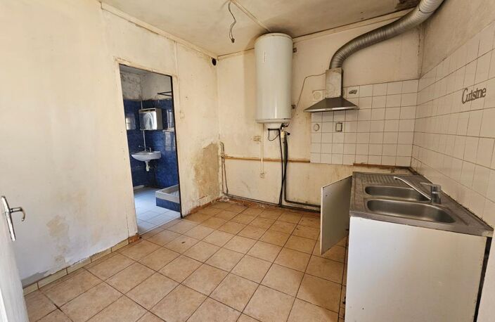 À Vendre - Ensemble immobilier de 690m² à rénover — photo 4