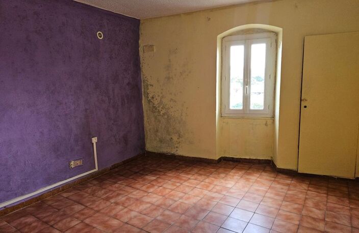 À Vendre - Ensemble immobilier de 690m² à rénover — photo 5