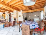 Maison familiale de caractère de 158 m² avec jardin, véranda, garage et cave — photo 4