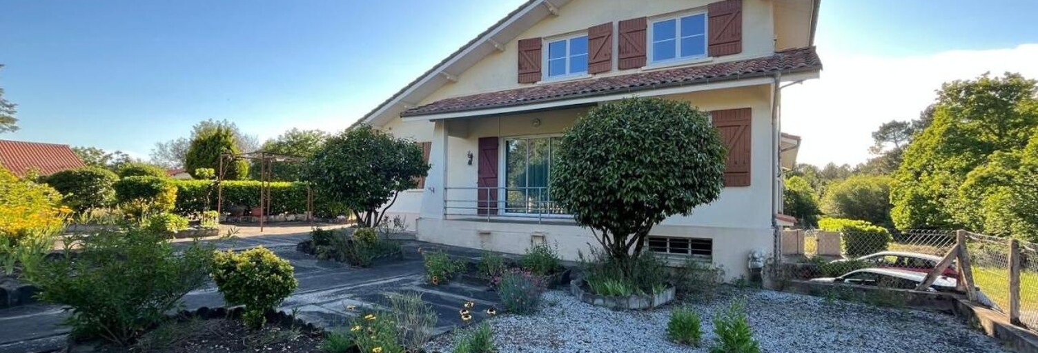 Maison 8 Pièces 170 m² à vendre à Saint-Julien-en-Born (40170)