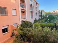 A VENDRE SIX-FOURS-LES-PLAGES 83140 APPARTEMENT 2 PIECES RENOVE — photo 3