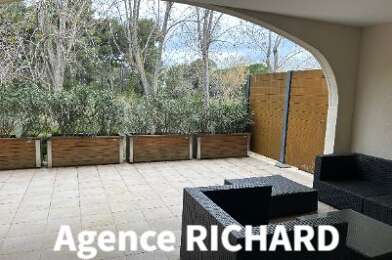 Appartement 2 pièces 923 €