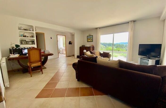 VENTE d'une maison 6 pièces (170 m²) au CASTELLET — photo 3