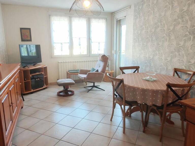 Appartement F3 quartier calme, garage, balcon, cave // Rénovations immeuble complet déjà payées et réalisées en 2027 — photo 1