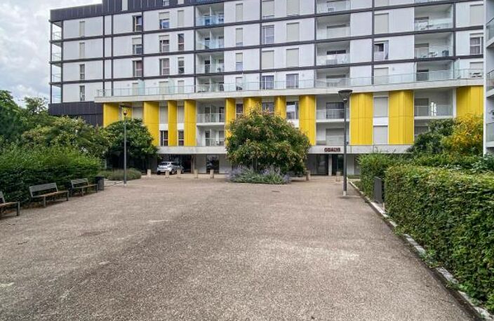 Appartement À Vendre — photo 2