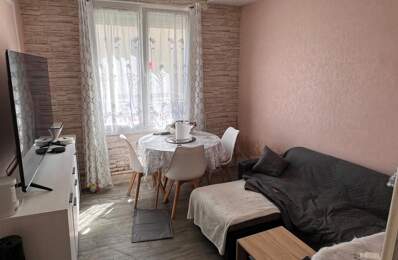 Appartement À Vendre — photo du bien