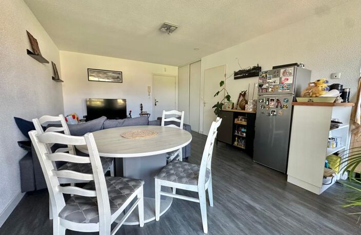 Appartement T2 à vendre dans une résidence sécurisée - Piscine — photo 2