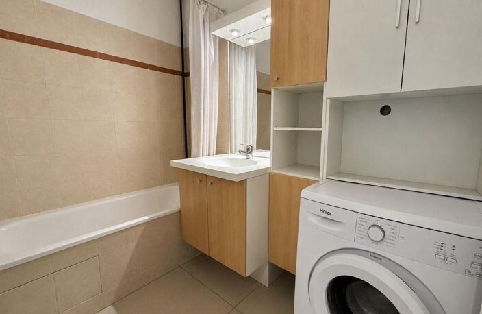 Appartement T2 à vendre dans une résidence sécurisée - Piscine — photo 5