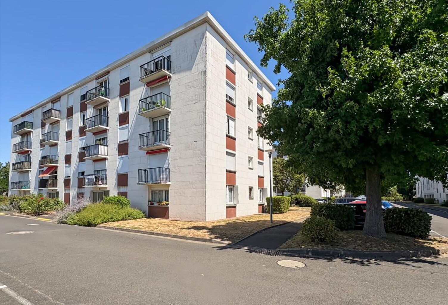 Appartement À Vendre — photo 1