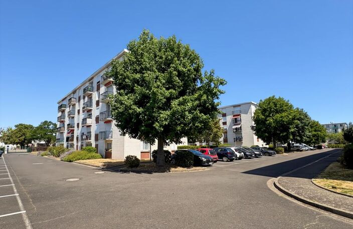 Appartement À Vendre — photo 2