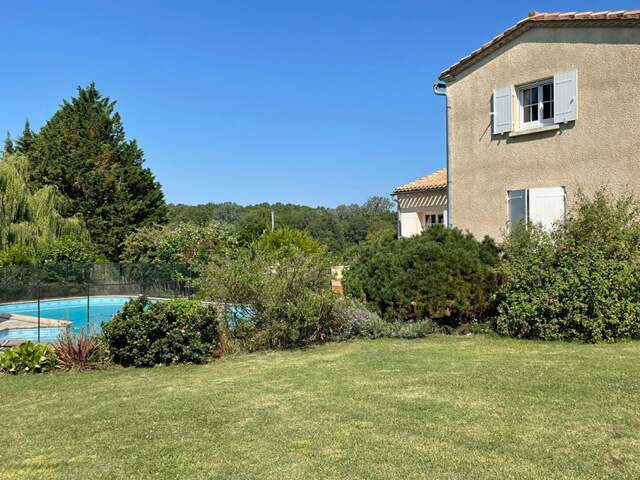 Maison traditionnelle sur 4500m² clos — photo du bien