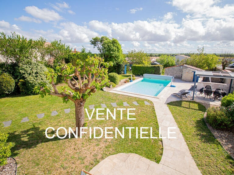 Charentaise d'exception - 260 m² de charme, volumes et caractère — photo 1