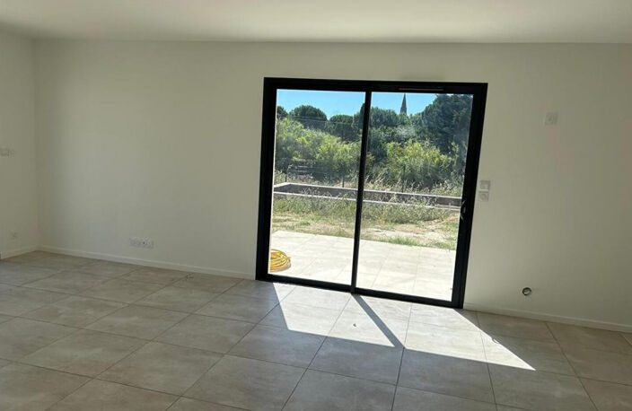 Villa 4 pièces de 96 m² avec garage et piscine sur 355 m² de terrain — photo 3