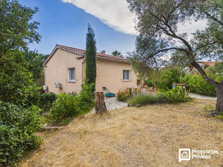 Saint Raphael (83700)Villa plain pied avec studio — photo 1