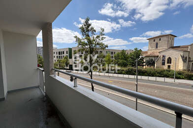 Appartement 3 pièces 249100 €