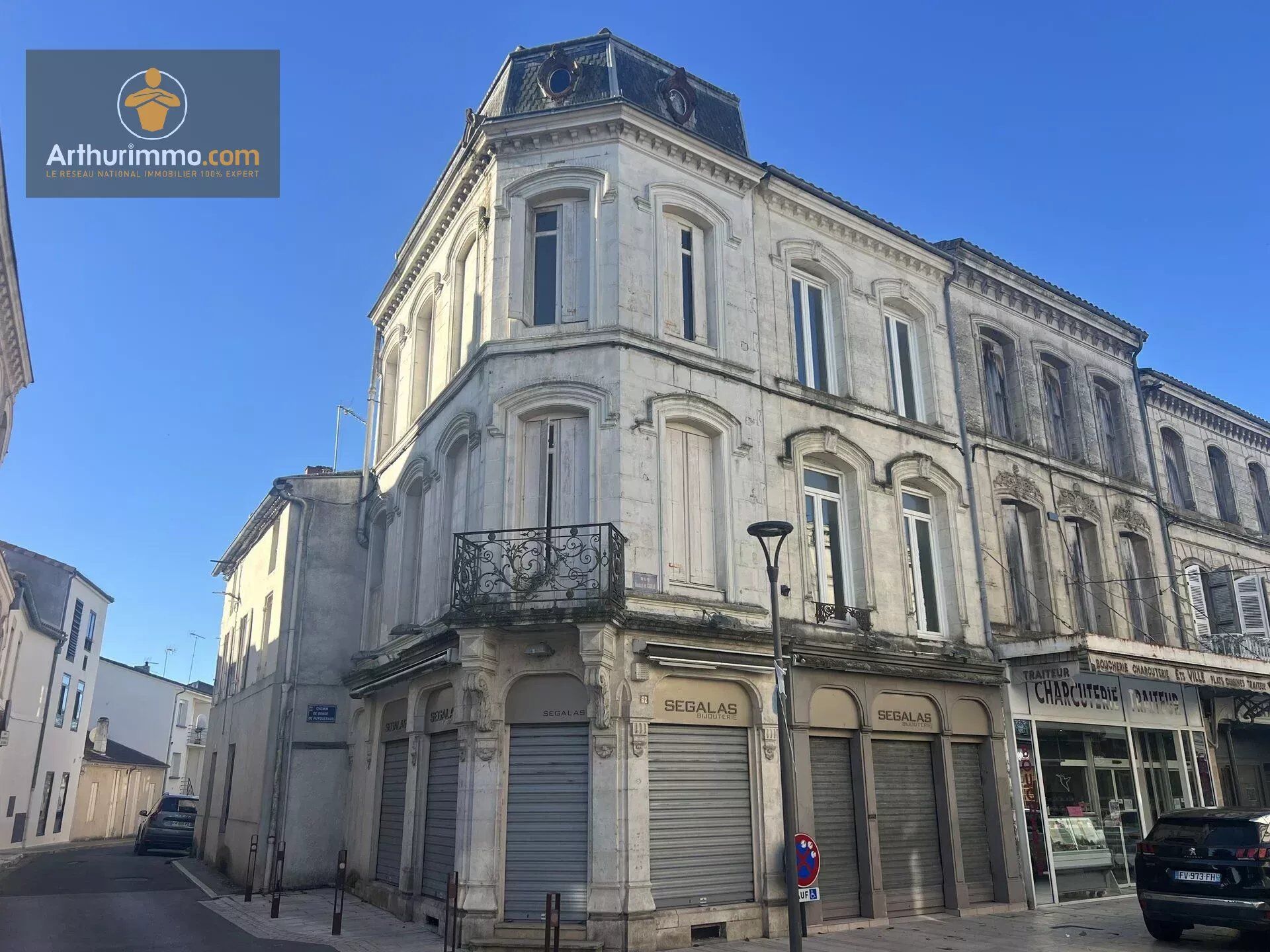 Local commercial 11 pièces 500 m² · à Marmande · 500 m² · 202 600 €