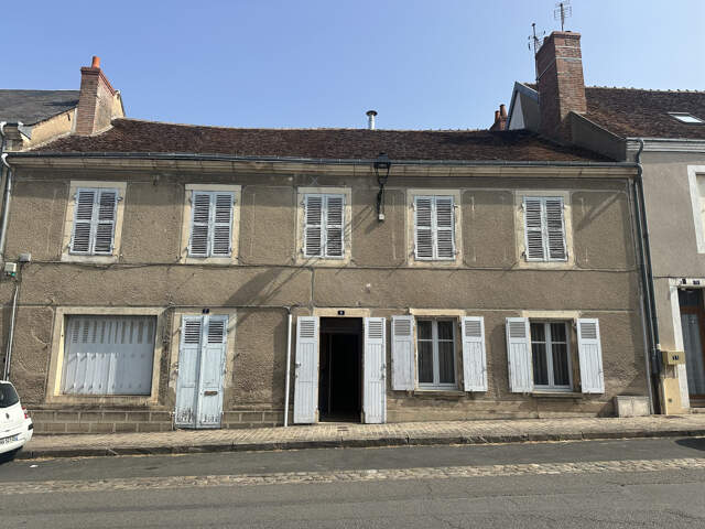 Maison de bourg 4 chambres   Proche commerces ! — photo du bien